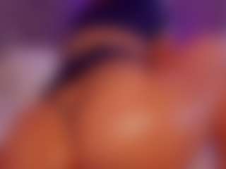 Live cam show with Salomme Cruz - Blonde Hair Big Tits on Camsoda