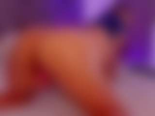 Live cam show with Salomme Cruz - Lush Toys on CamwithHer