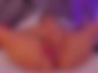 Live cam show with Salomme Cruz - Game on hrnylive.com