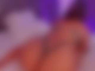 Live cam show with Salomme Cruz - Brown Eyes Big Tits on liverealitysex.com