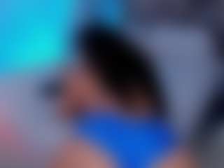 Live cam show with Salomme Cruz - Cum on Camming Site