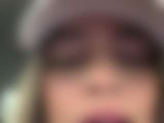 Salomme Cruz's Live Sex Cam Show