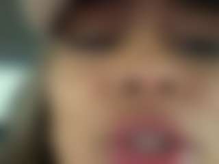 Salomme Cruz's Live Sex Cam Show