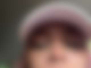 Live cam show with Salomme Cruz - Shaved Pussy Lovense on Sweet Sext