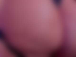 Live cam show with Salomme Cruz - Pornstar Bedroom on Camsoda