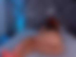 Live cam show with Salomme Cruz - Brown Eyes Curvy on Camsoda