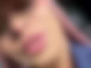 Live cam show with Salomme Cruz - Wet on sexylive.show
