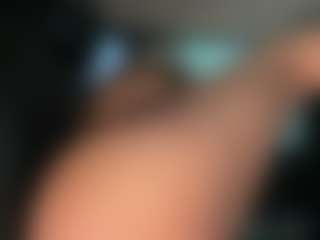 Show live cam dengan Salomme Cruz - Shaved Pussy Curvy di Camsoda