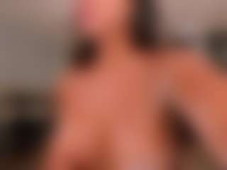 Live cam show with renatareyes - Nature on xDating