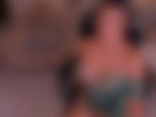 Live cam show with renatareyes - Oil on SinfulBabes