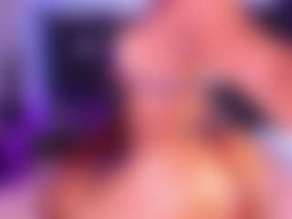 vannesahills's Live Sex Cam Show