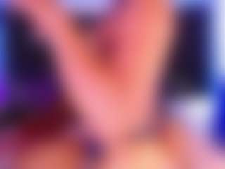 vannesahills's Live Sex Cam Show