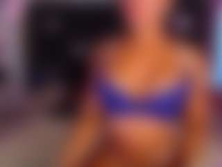 vannesahills's Live Sex Cam Show