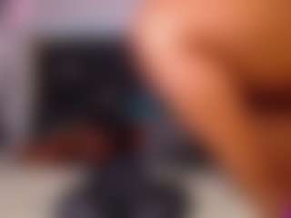 vannesahills's Live Sex Cam Show