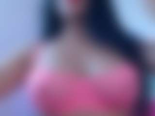 Live cam show with sophiacruz - Shaved Pussy on Camsoda