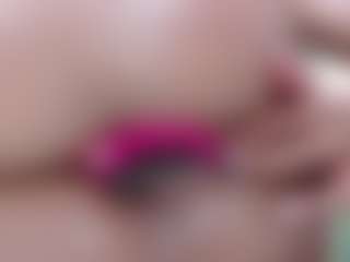Live cam show with mara _caliente - Big Nipples on Camsoda