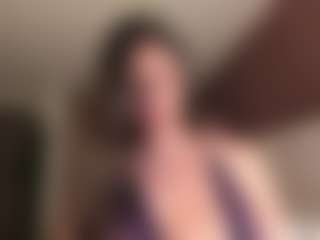 Live cam show with Mel Gomez - Brown Hair on CamSextacy