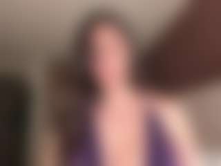 Live cam show with Mel Gomez - Anal on hotwifechat.live