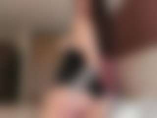 Live cam show with Mel Gomez - Strip Brown Hair on CamwithHer