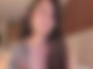 Live cam show with Mel Gomez - Toys on Camiplay Live