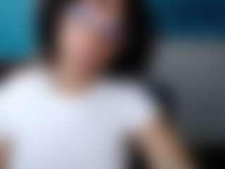 Live cam show with nadiablack - Petite on liverealitysex.com