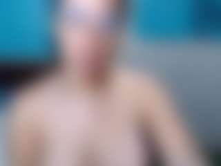 Live cam show with nadiablack - Bedroom Brown Hair on CamwithHer