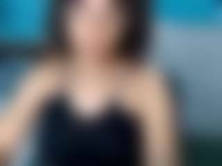 nadiablack's Live Sex Cam Show