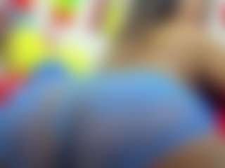 Live cam show with NahomyFox - Smoking on Uber Horny