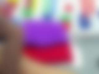 NahomyFox MILF webcam performer live streaming