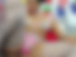 Live cam show with NahomyFox - MILF on crypto-cams
