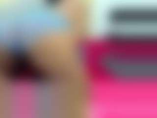 Live cam show with NahomyFox - Twerk on Camiplay Live