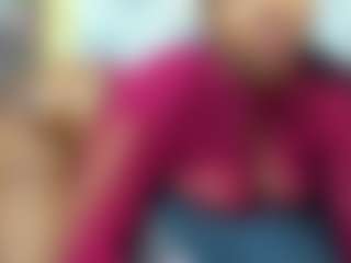 Live cam show with NahomyFox - Solo on Camsoda