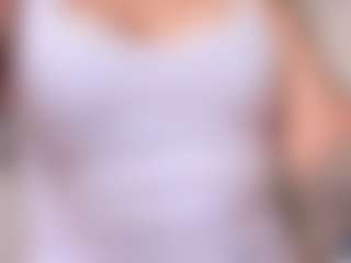 Live cam show with Laira Scott - Oil on Camsoda Late Night