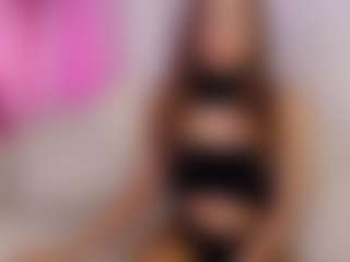Live cam show with Ava - Body on Soda Cam
