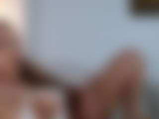 Ava's Live Sex Cam Show