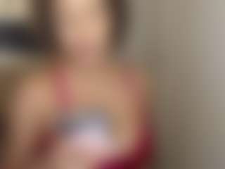 Live cam show with Ava - Shaved Pussy on Dolls Live