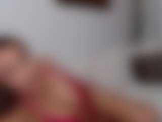Live cam show with Ava - Erotic Dance on madthumbs