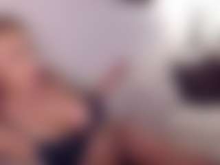 Ava's Live Sex Cam Show