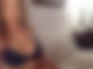 Ava's Live Sex Cam Show