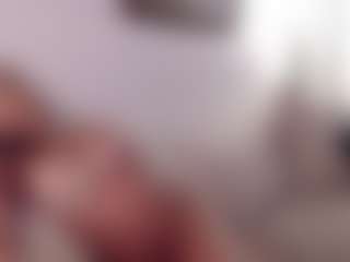 Live cam show with Ava - Pornstar Teen (18+) on chickslive.net