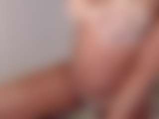 Ava's Live Sex Cam Show