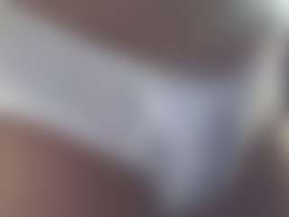 Live cam show with briefsguy4life - Bedroom on Stripli.com