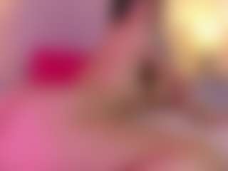Live cam show with Antonella - HD Teen (18+) on Camming Site