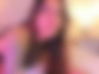 Live cam show with Antonella - Squirt on Livezox