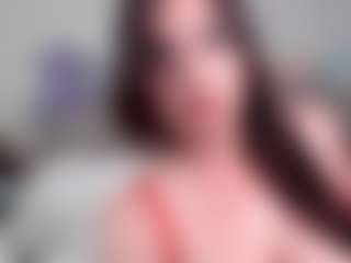 Live cam show with Ella Knox - Blow on Camsoda