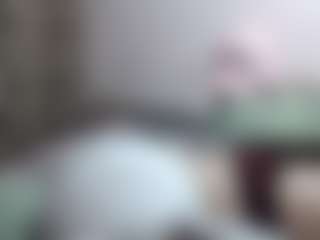 Live cam show with queentwerk - Living Room on chickslive.net