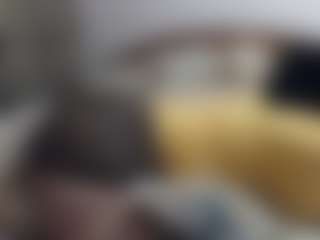 Live cam show with queentwerk - Pornstar Bedroom on AdultVida.com