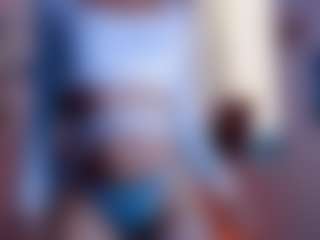 Live cam show with cosmoriri - Average on Fling VIP Chat