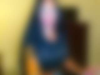 Live cam show with Tight Tiny MILF - Oil on Soda Cam