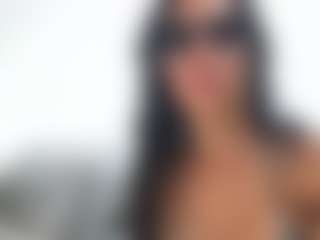 Live cam show with Tight Tiny MILF - Oil on SxyPornLive